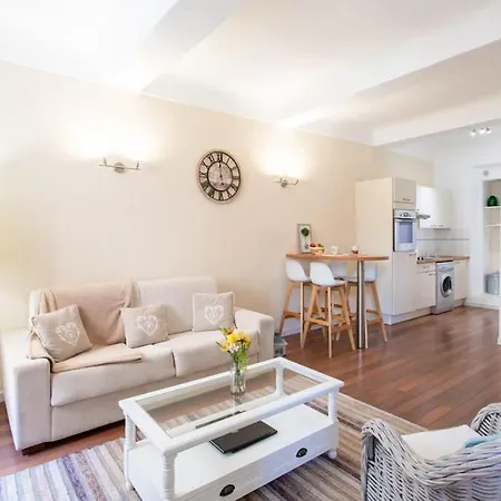 Apartment C17 2p Port Palais & Croisette 8mins Walk Balcony *