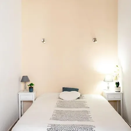 C17 2p Port Palais & Croisette 8mins Walk Balcony Apartment *