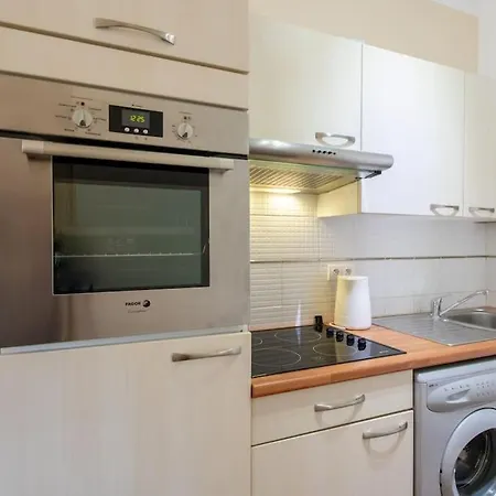 C17 2p Port Palais & Croisette 8mins Walk Balcony * Cannes