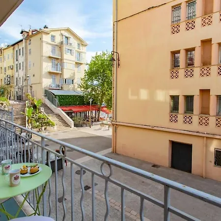 C17 2p Port Palais & Croisette 8mins Walk Balcony Apartment